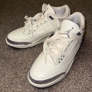 NWOB Air Jordan Retro 3 Sail Cement Grey Silver Women’s Size 10.5/9 Men